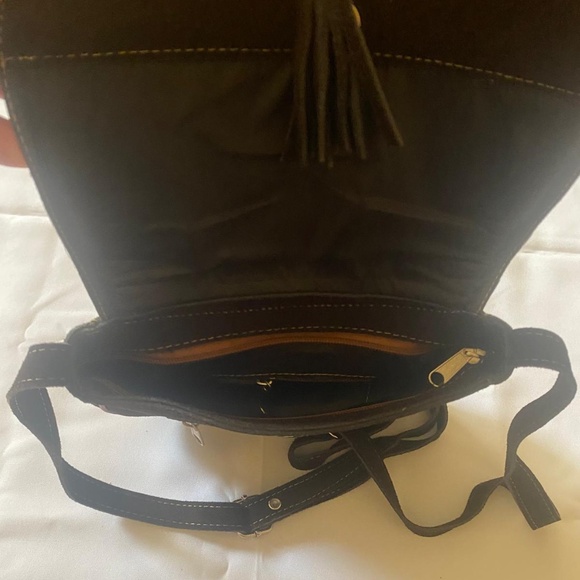 NEW Crossbody Bag Handmade craft Leather & Embroidered Artisan Made in Ecuador - Picture 2 of 6